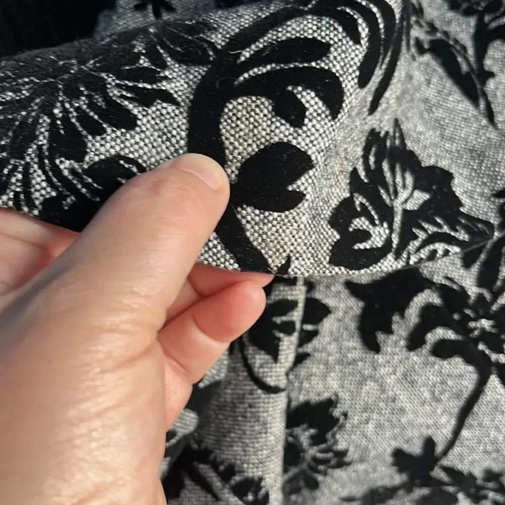 Ann Taylor wool blend grey black tweed floral A line lined skirt size 4